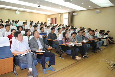 徐州市召開2014年市區(qū)中考招生志愿填報(bào)工作會(huì)議